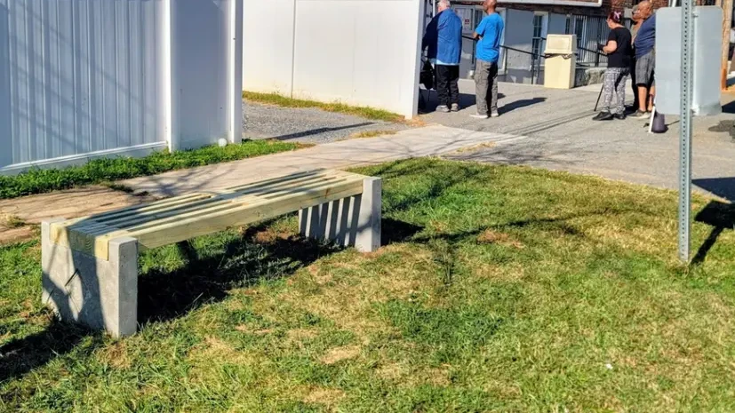 Building bus benches